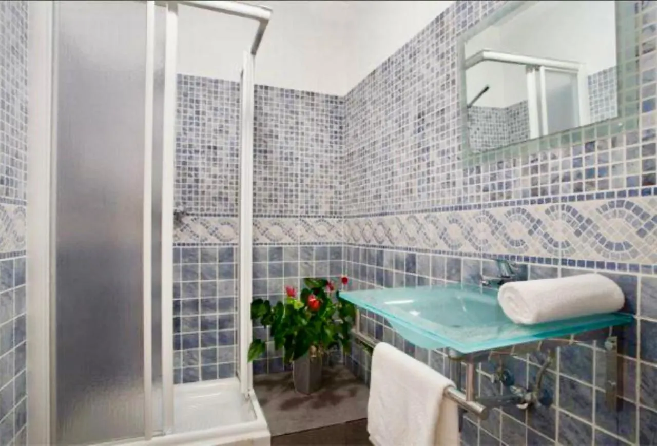 5-Bed Apartment In The Heart Of The City برشلونة